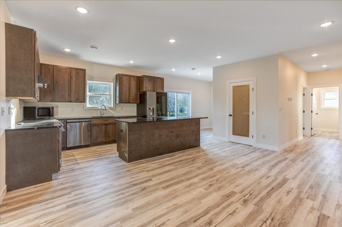 Property Photo #25
