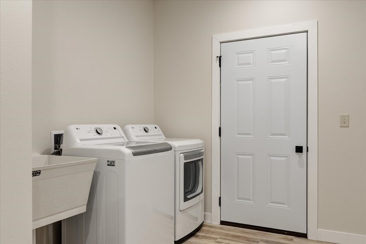 Property Photo #35